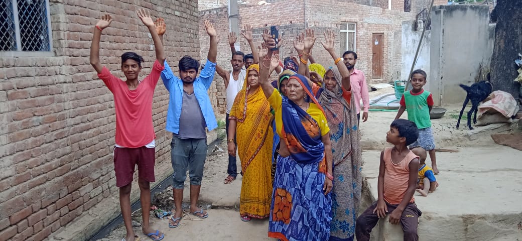 राजनीति की भेंट चढ़ा गांव कुबेरपुर का मार्ग  जिला पंचायत से मंजूरी होने के बाद भी 18 वर्षों से नहीं बनाया गया खरंजा 