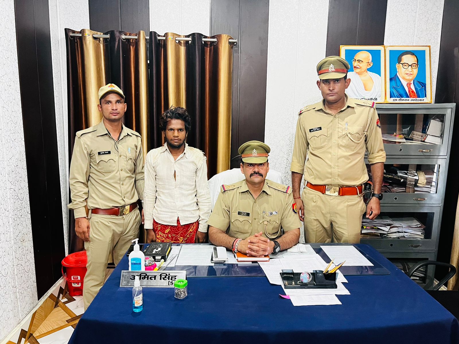 पोनिया (तमंचा) सहित पुलिस ने युवक को किया गिरफ्तार 