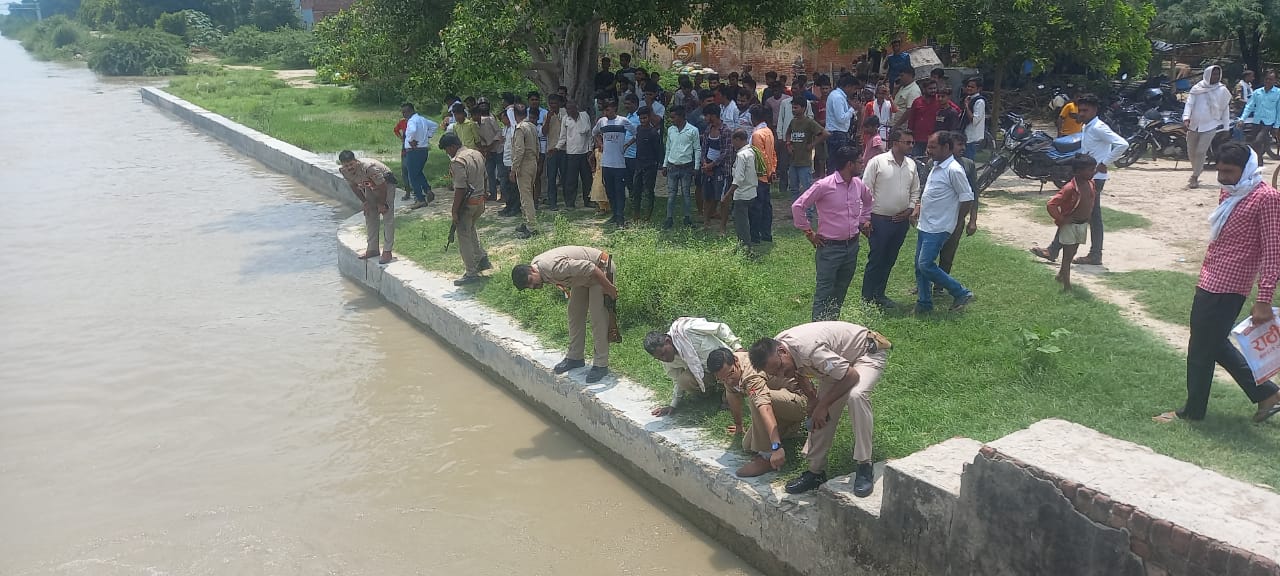 नहर में मिला अज्ञात युवक का शव 