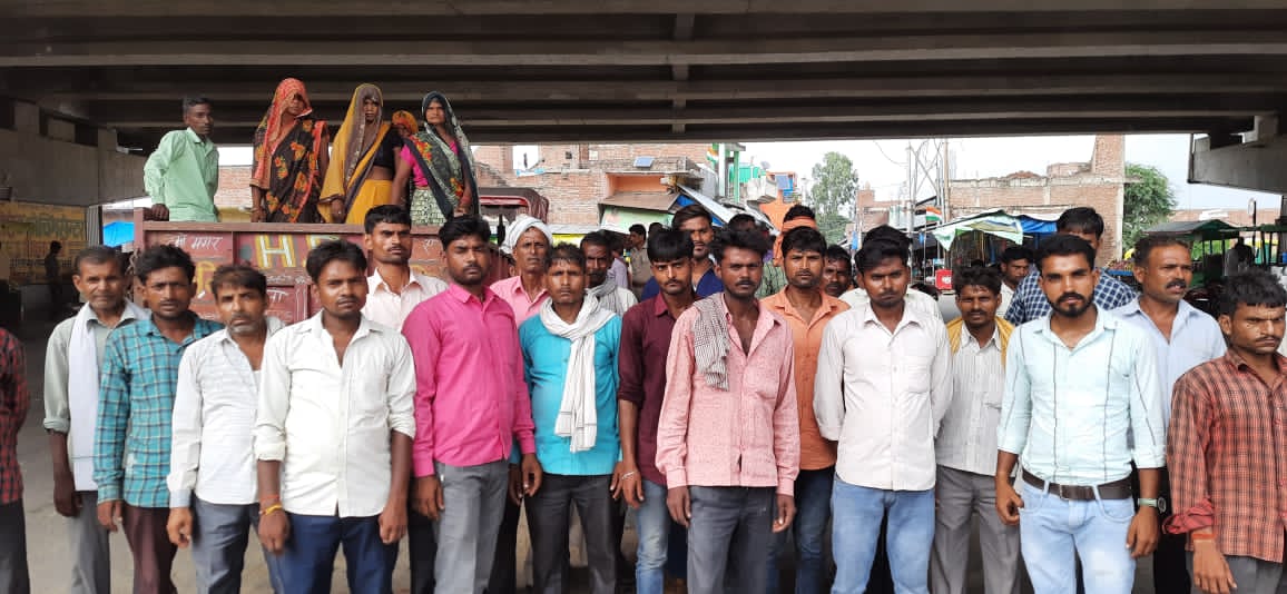 3 दिन बाद गोली मारने की रिपोर्ट दर्ज। दूसरे पक्ष से दर्जनों लोगों ने पहुंच कर घटना को बताया फर्जी। पुलिस कर रही मामले की छानबीन।