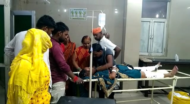 शीतला देवी मंदिर के पास ट्रक के आगे कूदी  विवाहिता