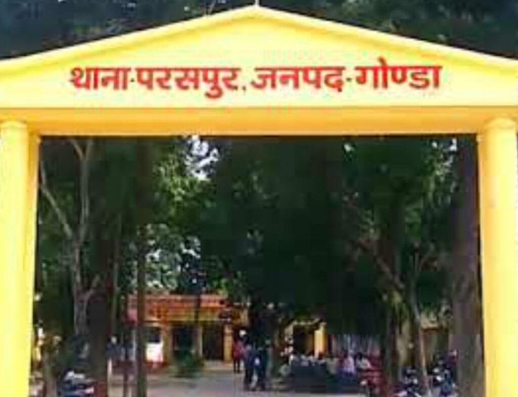 परसपुर में दिन दहाड़े बाइक चोरी करके चोरों ने पुलिस को दी खुली चुनौती