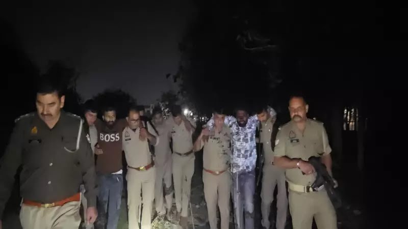 बरेली एसएसपी की बड़ी कार्रवाई: 7 पुलिसकर्मी सस्पेंड, मुठभेड़ में 3 गौतस्कर गिरफ्तार 