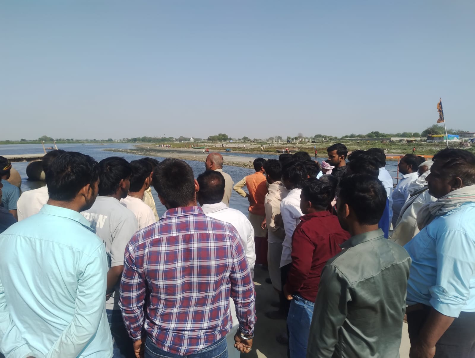 वृंदावन हादसा: यमुना से दो और शव बरामद, मृतकों की संख्या हुई 13  रेस्क्यू ऑपरेशन जारी