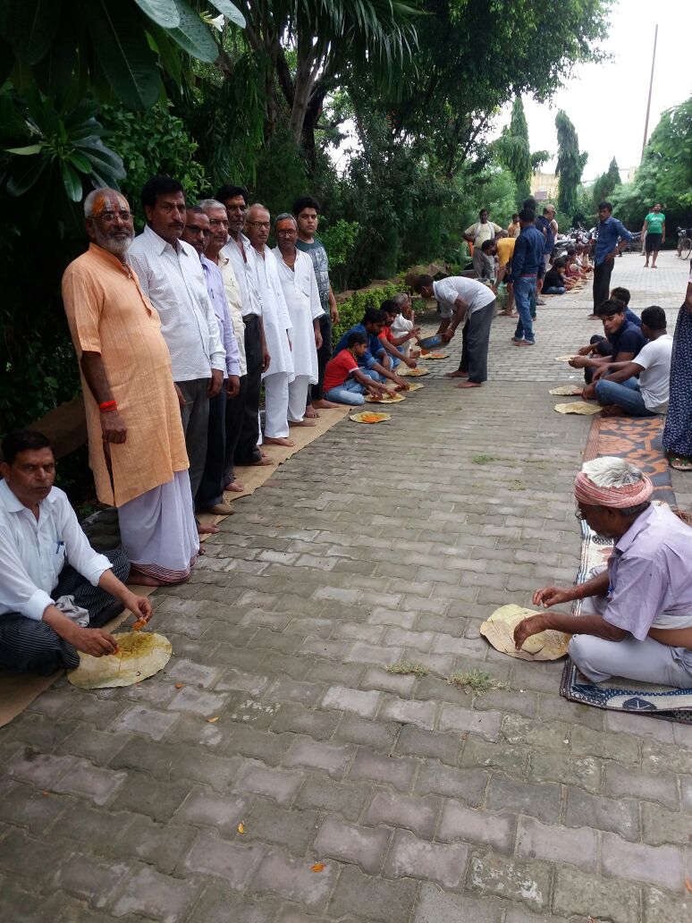 खैर के शिव धाम मे हुआ भण्डारा
