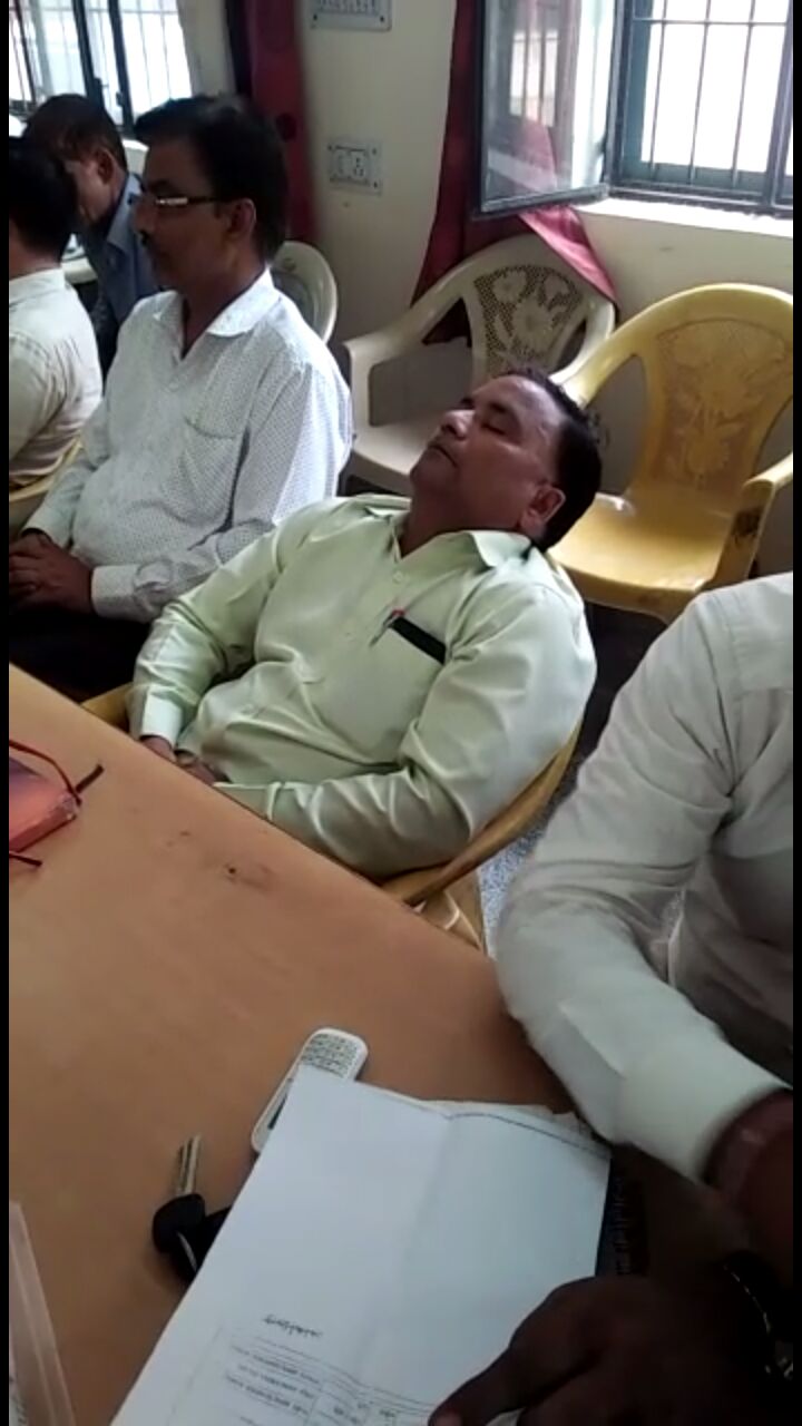 सम्पूर्ण समाधान दिवस को बनाया मजाक अधिकारीयों ने ....कुलदीप शर्मा 