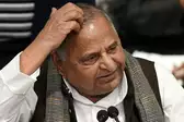 मुलायम को 14 करोड़ का बंगला भेंट करेंगे ये सांसद