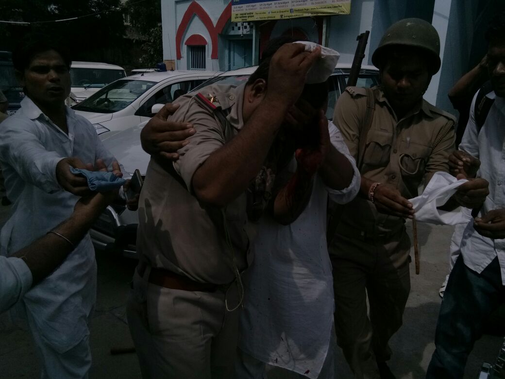 अलीगढ़ । शहर के अमन और चैन को पलीता लगाने का प्रयास एसएसपी राजेश पांडेय ने अफवाहों पर ध्यान न देने की अपील