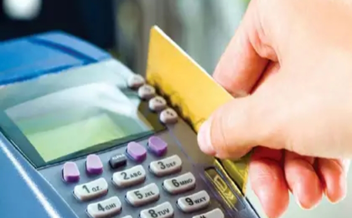 नये तरह से हो रही है ATM कार्ड की चोरी, कार्ड से पेमेंट में भूलकर ना करें ये गलतियां