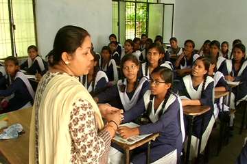 अब सरकारी स्कूलों में पढ़ाई जाएगी विदेशी भाषाएं     