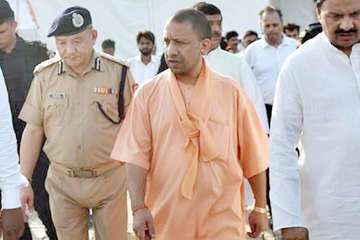 UP में 11 आईएएस व 11 पीसीएस अफसरों के तबादले