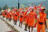 पुलिसवालों को सख्त हिदायत, कांवड़ियों से बदसलूकी की तो होंगे बर्खास्त