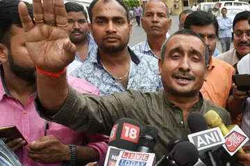 चर्चित उन्नाव गैंगरेप कांड से जुड़ी एक बड़ी खबर सामने आई