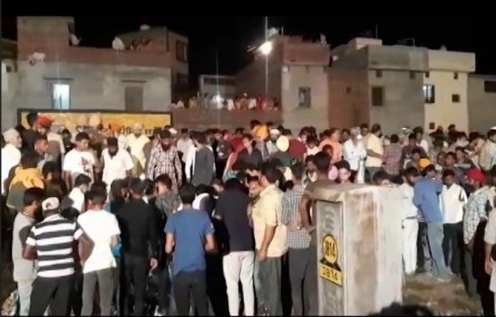 पंजाब के अमृतसर में बड़ा ट्रेन हादसा, पुलिस के मुताबिक 50 से ज्यादा लोगों की मौत आशंका