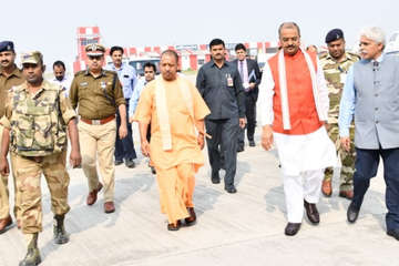 बीजेपी की कमल संदेश रैली: बनारस में सीएम योगी तो फूलपुर में केशव दिखेंगे बाइक पर सवार