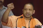 घूसखोरी मामले में योगी सरकार की बड़ी कार्रवाई, मंत्रियों के निजी सचिवों के खिलाफ FIR दर्ज