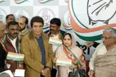 सीतापुर से बहुजन समाज पार्टी की पूर्व सांसद कैसरजहां कांग्रेस में शामिल