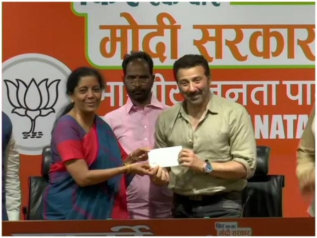 सनी देओल ने बीजेपी ज्वाइन किया, गुरदासपुर लोकसभा सीट से लड़ सकते हैं चुनाव