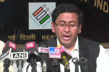 बंगाल हिंसा के बाद EC सख्त, 9 संसदीय क्षेत्रों में अब नहीं होगा प्रचार