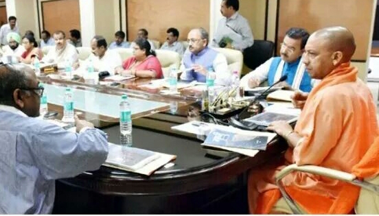 प्रदेश की सड़कों को दुर्गा पूजा, नवरात्रि, मोहर्रम त्यौहारों के पहले गड्ढामुक्त की जाएं  सीएम योगी  