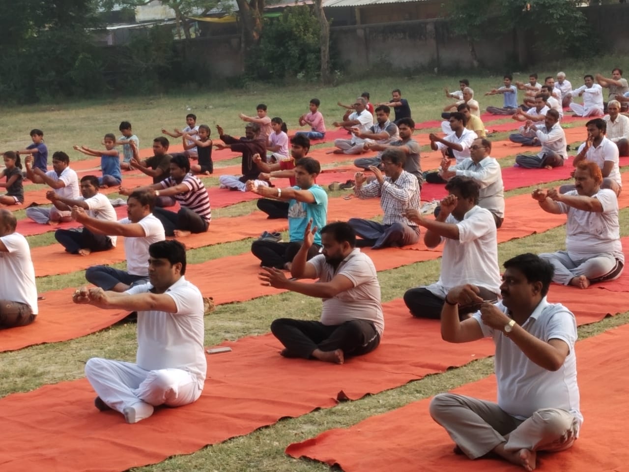अतरौली तहसील में मनाया गया योग दिवस, एसडीएम अतरौली व पालिका अध्यक्ष रहे मौजूद