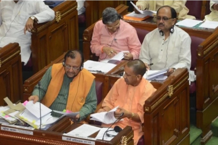 यूपी सरकार ने पेश किया 13,594 करोड़ रुपये का अनुपूरक बजट