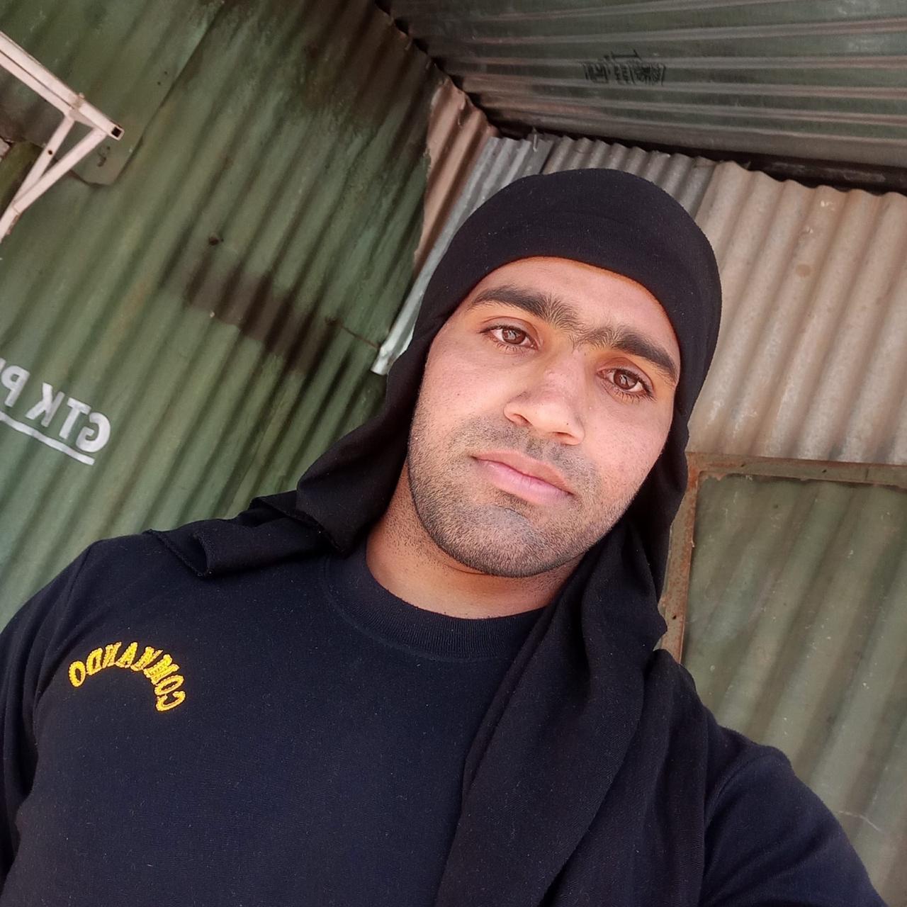  मथुरा -जम्मू कश्मीर के शोपियां में सर्च ऑपरेशन के दौरान मथुरा का लाल हुआ शहीद