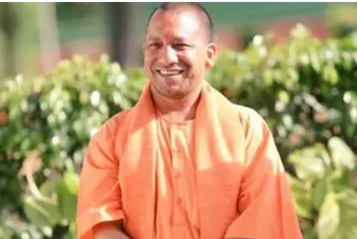 योगी मंत्रिमंडल में शामिल होंगे 6 नए मंत्री, सोमवार को राजभवन में होगा शपथ ग्रहण