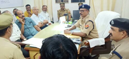 बहराइच अपर पुलिस अधीक्षक नगर अजय प्रताप द्वारा किया गया व्यापार मंडल के पदाधिकारियो के साथ मीटिंग।। रिपोर्ट :- पंकज कुमार सिंह।