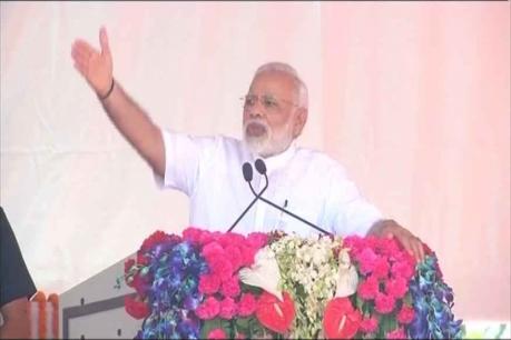 सरकार की प्राथमिकता वोटबैंक नहीं विकास है