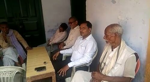 बहराइच साधन सहकारी समिति गजाधरपुर में किसान गोष्ठी का आयोजन किया गया। रिपोर्ट :-पंकज कुमार सिंह।