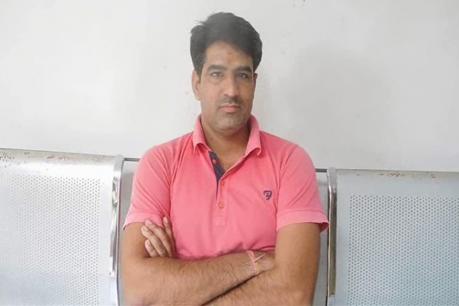 यह है नकली पुलिस असली पर भारी