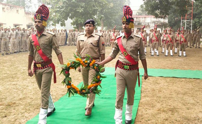 पुलिस स्मृति दिवस पर बहराइच पुलिस अधीक्षक द्वारा दिवंगत पुलिस कर्मियों को दिया गया श्रद्धांजलि। रिपोर्ट :- पंकज कुमार सिंह।